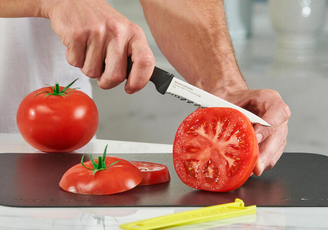 Tupperware A-series Sagtakket Universalkniv 