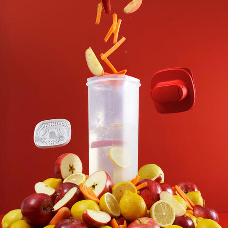Tupperware Slim Line Kanne 2 l med sil 