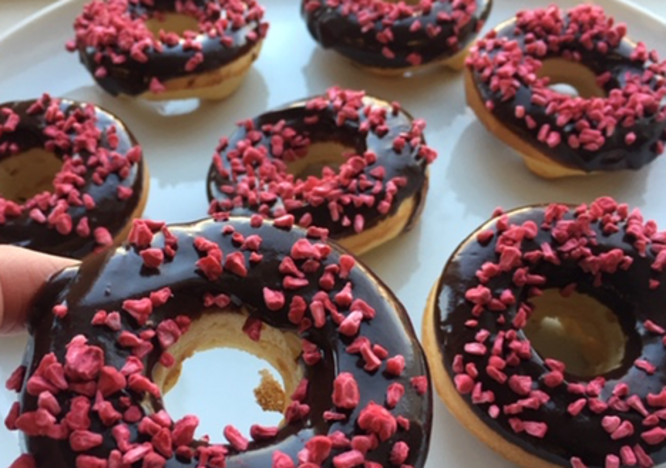Tupperware Donuts med ganache   