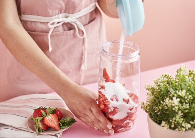 Tupperware Vann med jordbær  og mynte 